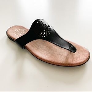 NWT MARYPAZ Lasercut Sandals